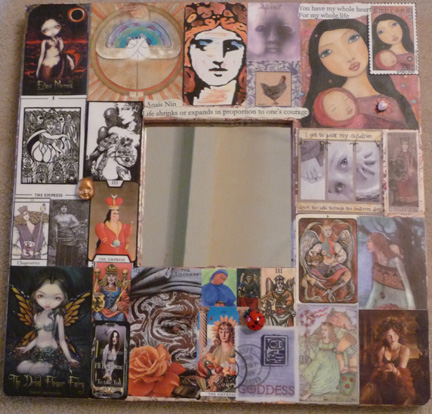 empress-mirror.jpg (46631 bytes)